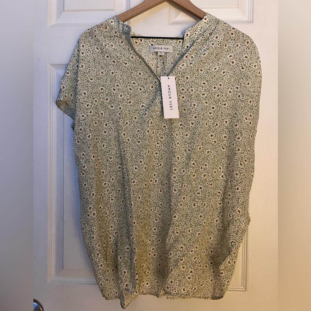 NWT Amour Vert Renata silk blouse